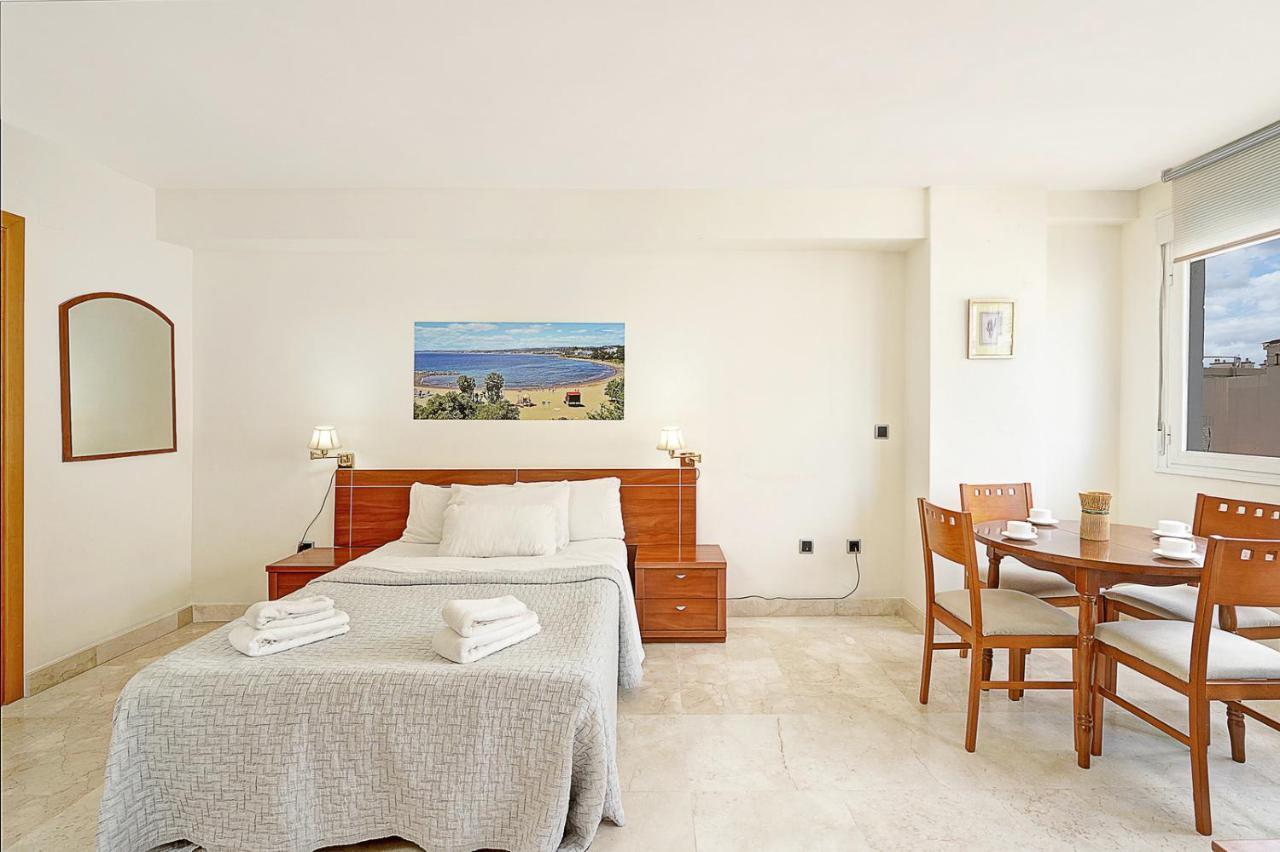 Apartamento En 1ª Linea De Playa, Estepona Centro Bagian luar foto