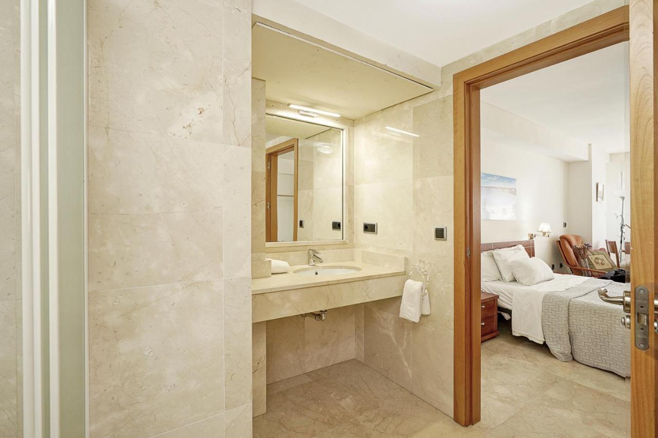 Apartamento En 1ª Linea De Playa, Estepona Centro Bagian luar foto
