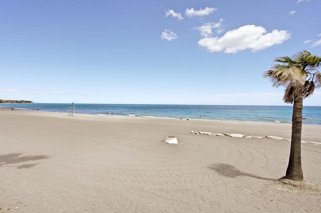 Apartamento En 1ª Linea De Playa, Estepona Centro Bagian luar foto